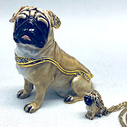Pug Hinged Box with Necklace (Passionate)
