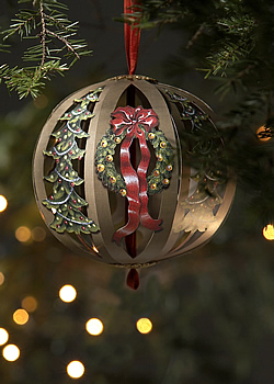 Tree & Wreath Card (Hanging Ball)