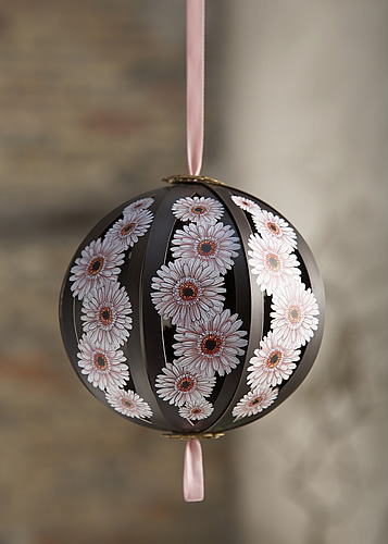 White Gerber Daisy Card (Hanging Ball) - Click Image to Close