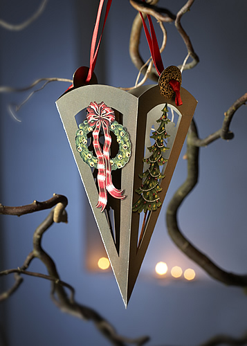 Tree & Wreath Card (Hanging Cone) - Click Image to Close